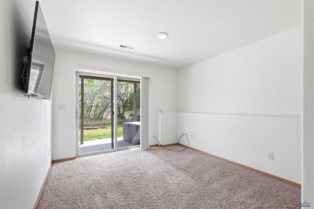 3636 KNUCKLEDUSTER RD, Rapid City, SD 57703