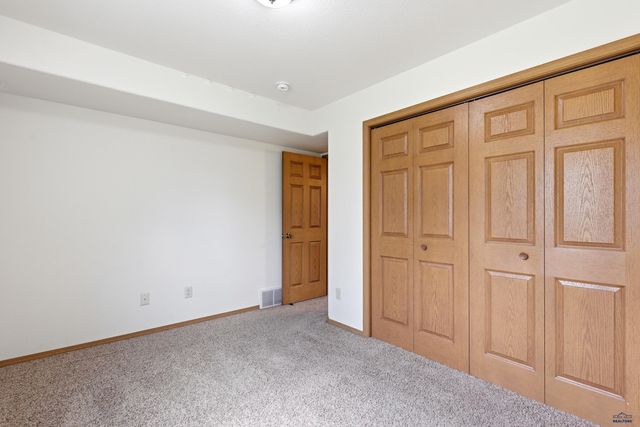 3636 KNUCKLEDUSTER RD, Rapid City, SD 57703