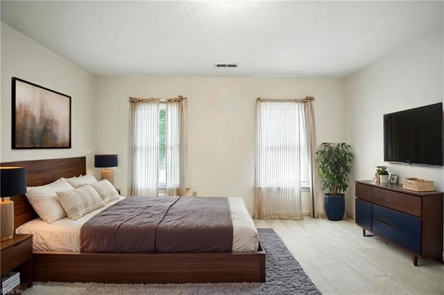 1305 Turnberry CT, Chesapeake, VA 23320