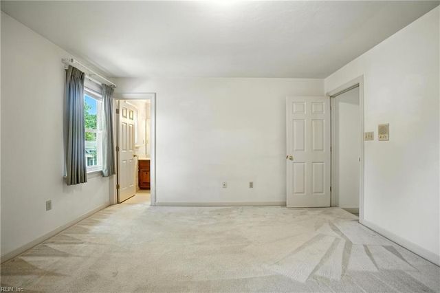 1305 Turnberry CT, Chesapeake, VA 23320