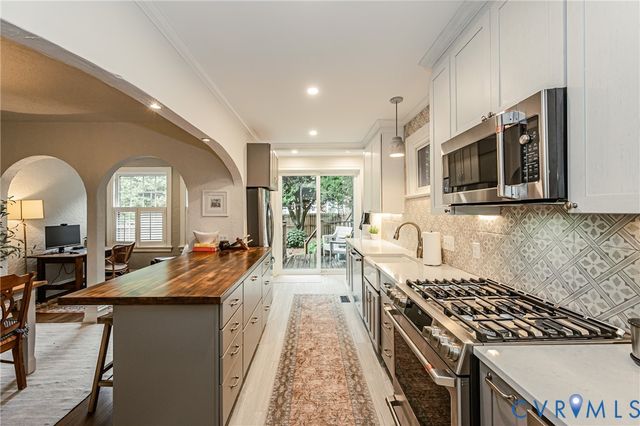424 Roseneath Rd, Richmond, VA 23221