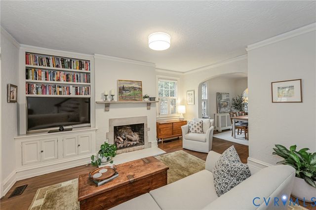 424 Roseneath Rd, Richmond, VA 23221