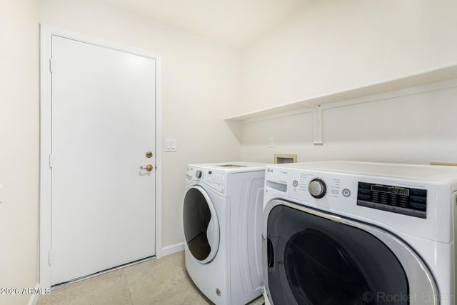 5602 W Mercer Lane, Glendale, AZ 85304