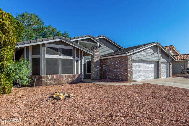 5602 W Mercer Lane, Glendale, AZ 85304