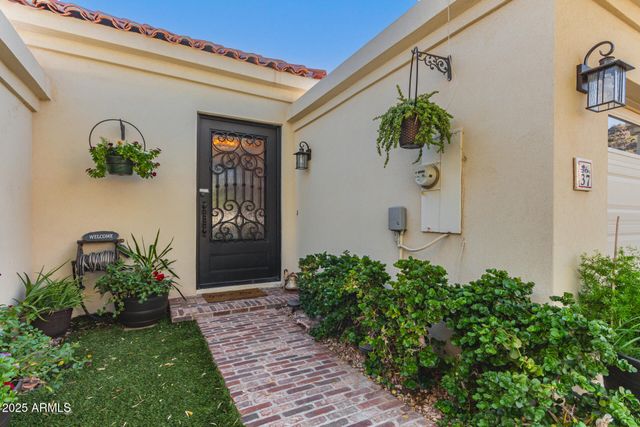 3800 E Lincoln Drive E 37, Phoenix, AZ 85018