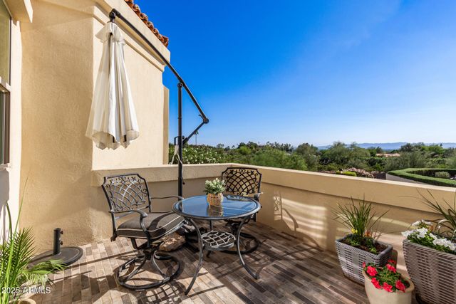 3800 E Lincoln Drive E 37, Phoenix, AZ 85018