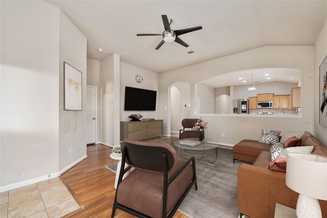 7911 Summerdale Drive, Rosenberg, TX 77469