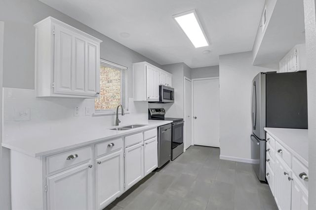 401 S Cannady Drive, Cedar Hill, TX 75104