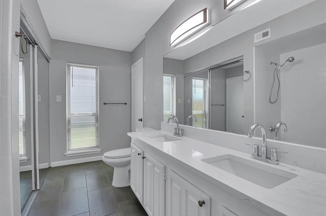 401 S Cannady Drive, Cedar Hill, TX 75104