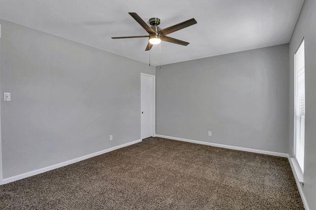 401 S Cannady Drive, Cedar Hill, TX 75104