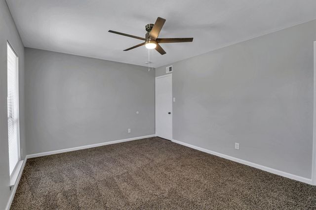 401 S Cannady Drive, Cedar Hill, TX 75104