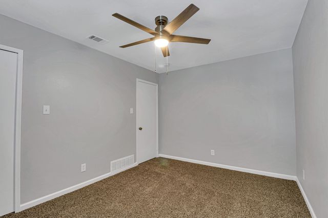 401 S Cannady Drive, Cedar Hill, TX 75104