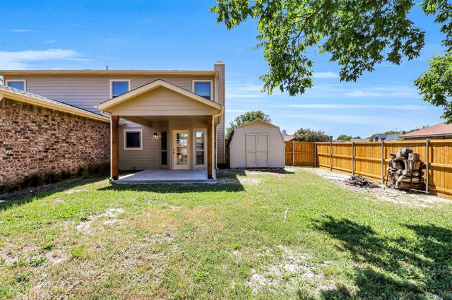 401 S Cannady Drive, Cedar Hill, TX 75104