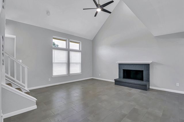 401 S Cannady Drive, Cedar Hill, TX 75104