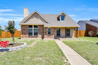 401 S Cannady Drive, Cedar Hill, TX 75104