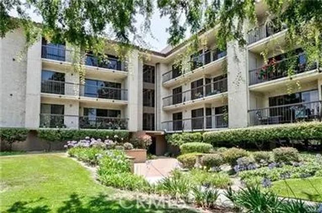 13601 Del Monte Drive 54A, Seal Beach, CA 90740