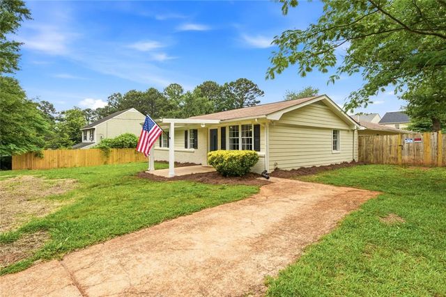 405 E E Wilson Street, Villa Rica, GA 30180