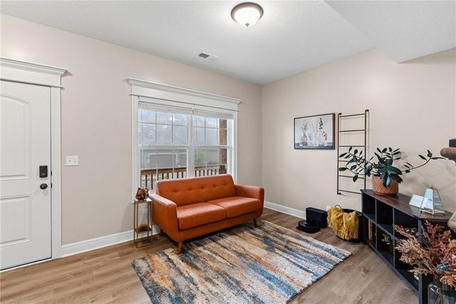 2413 SE Creek Ridge Court, Blue Springs, MO 64014