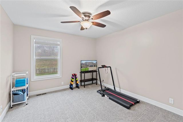 2413 SE Creek Ridge Court, Blue Springs, MO 64014