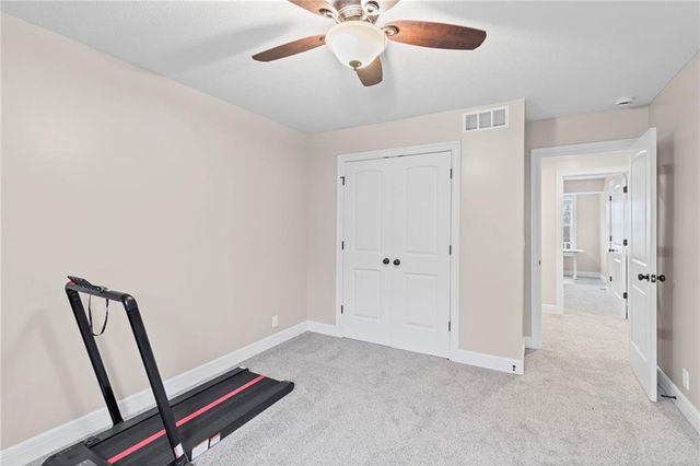 2413 SE Creek Ridge Court, Blue Springs, MO 64014