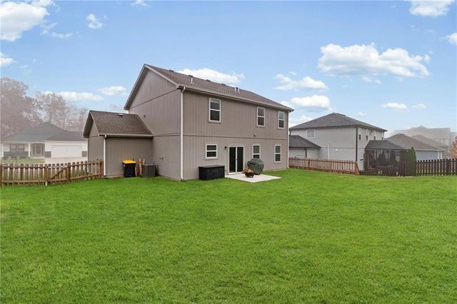 2413 SE Creek Ridge Court, Blue Springs, MO 64014