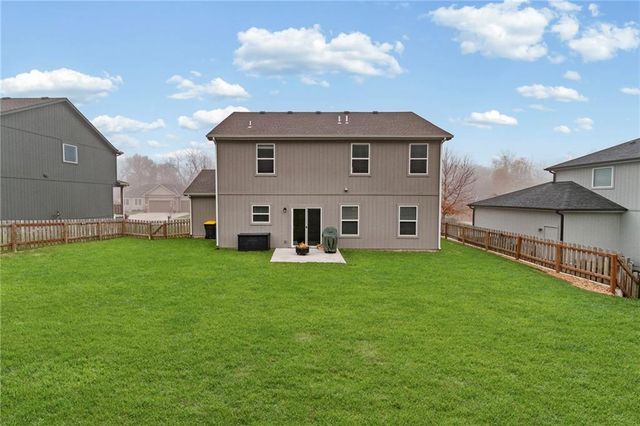 2413 SE Creek Ridge Court, Blue Springs, MO 64014