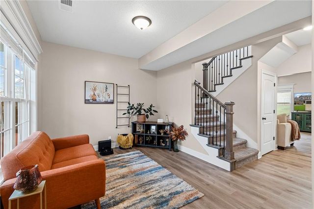 2413 SE Creek Ridge Court, Blue Springs, MO 64014