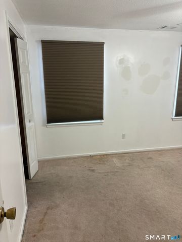 22 Winesap Circle 22, Rocky Hill, CT 06067