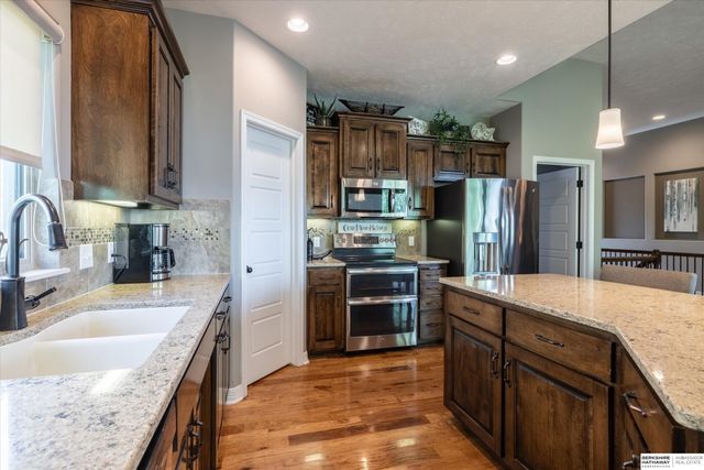 6108 S 193rd Street, Omaha, NE 68135