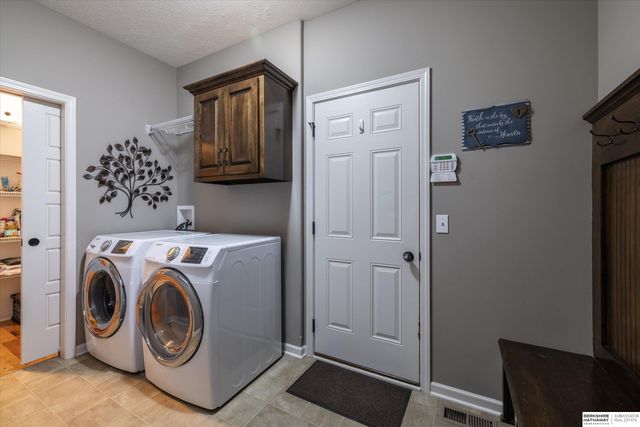 6108 S 193rd Street, Omaha, NE 68135