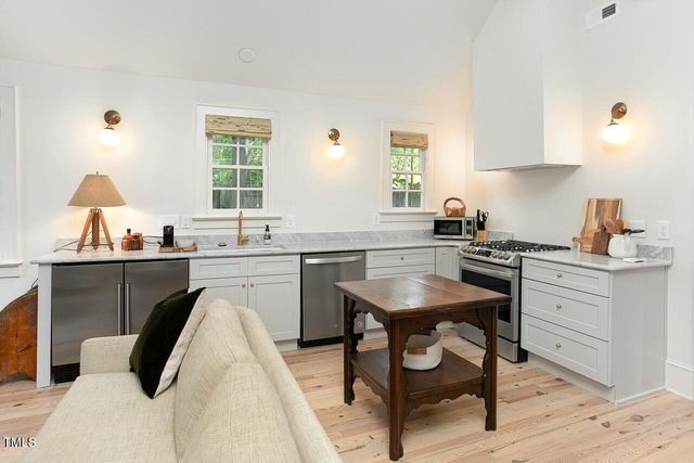 821 N Buchanan Boulevard C, Durham, NC 27701