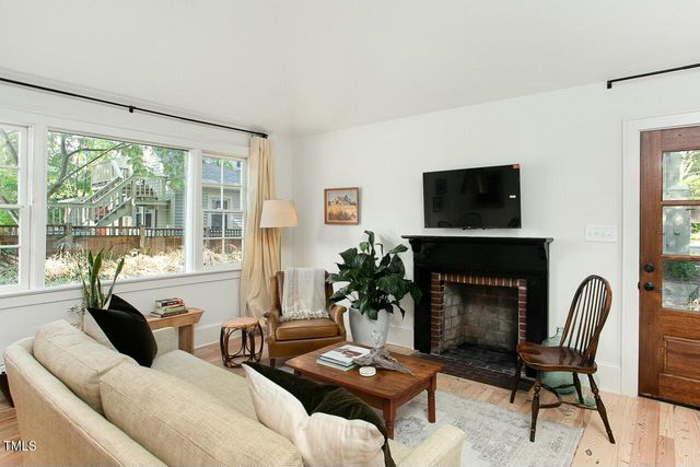 821 N Buchanan Boulevard C, Durham, NC 27701