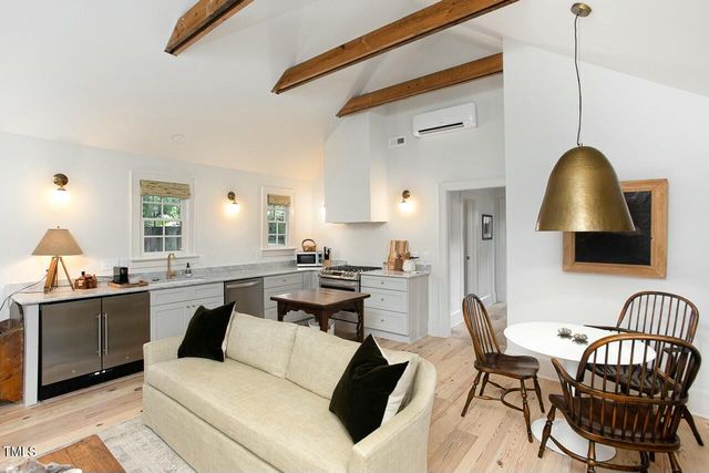 821 N Buchanan Boulevard C, Durham, NC 27701