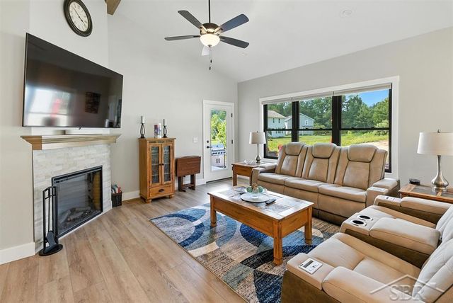 701 Broadhead Drive, Midland, MI 48642