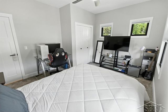 701 Broadhead Drive, Midland, MI 48642