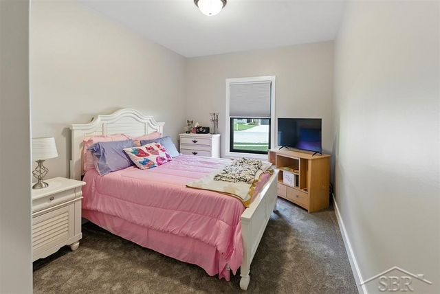 701 Broadhead Drive, Midland, MI 48642