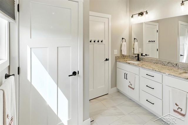 701 Broadhead Drive, Midland, MI 48642