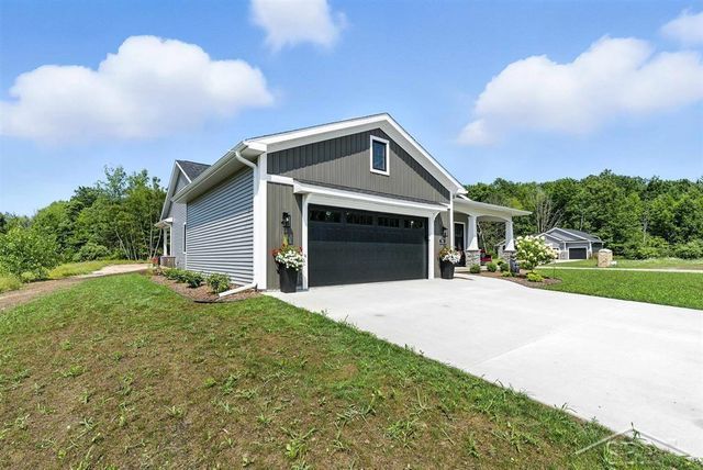 701 Broadhead Drive, Midland, MI 48642