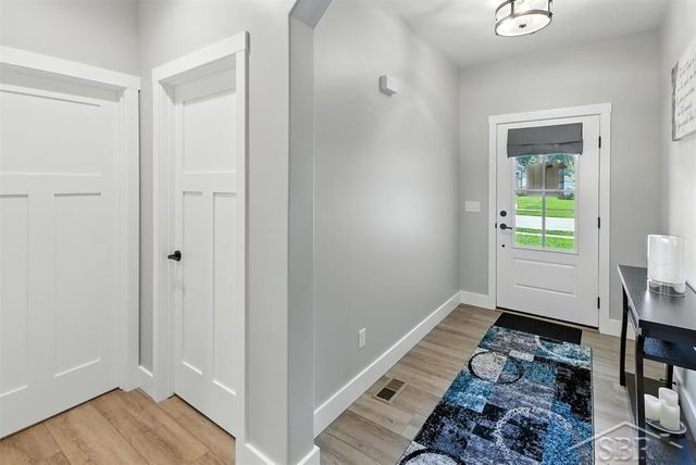 701 Broadhead Drive, Midland, MI 48642