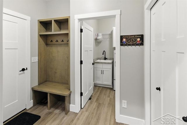 701 Broadhead Drive, Midland, MI 48642