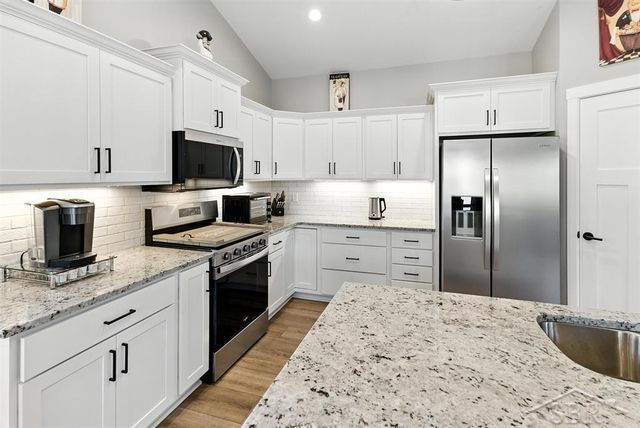 701 Broadhead Drive, Midland, MI 48642