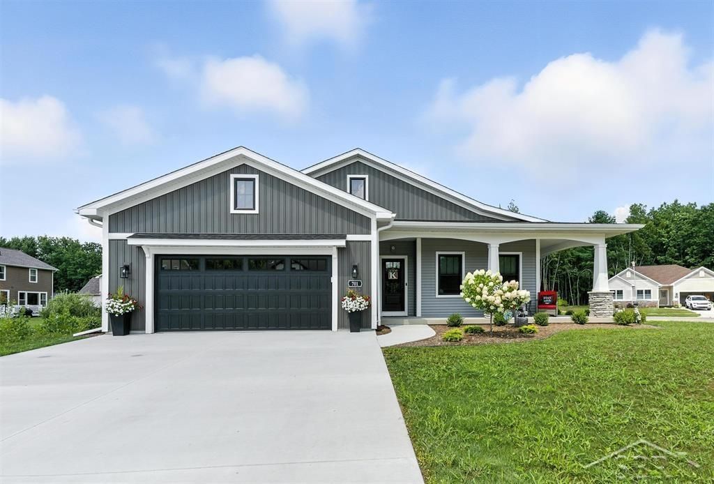 701 Broadhead Drive, Midland, MI 48642