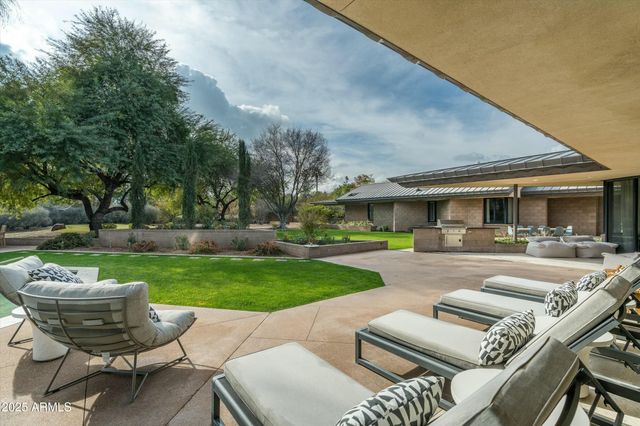 9151 N KOBER Road, Paradise Valley, AZ 85253