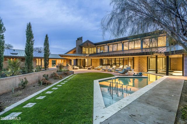 9151 N KOBER Road, Paradise Valley, AZ 85253