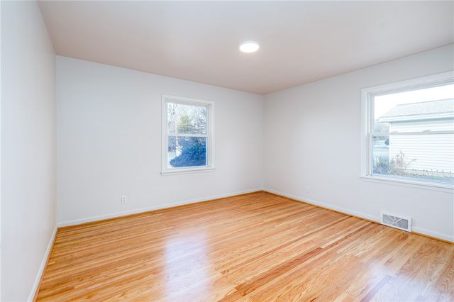 20 White Village Drive, Penfield, NY 14625