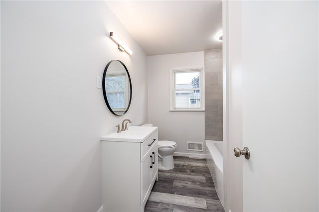 20 White Village Drive, Penfield, NY 14625