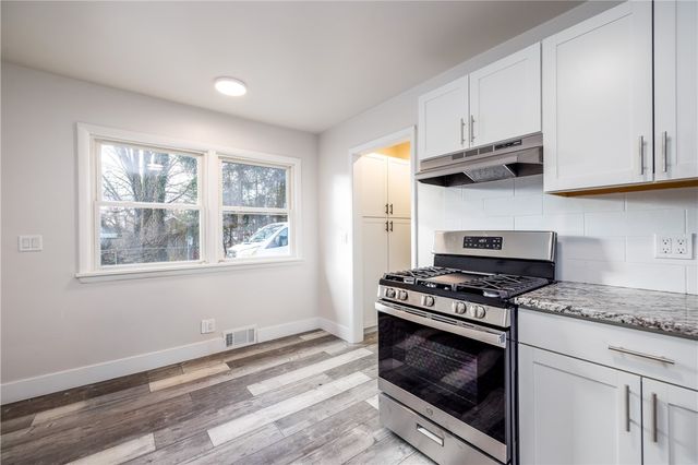 20 White Village Drive, Penfield, NY 14625