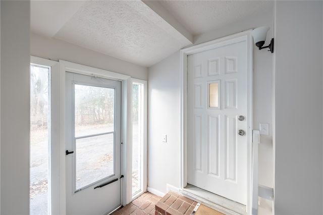 20 White Village Drive, Penfield, NY 14625