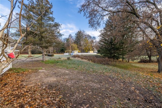 20 White Village Drive, Penfield, NY 14625