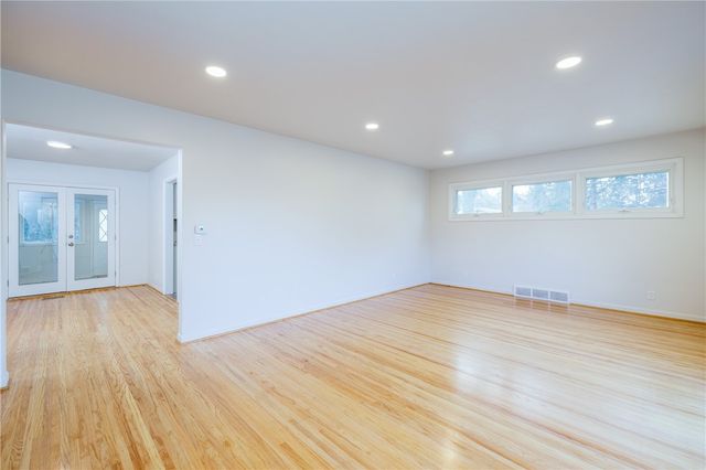 20 White Village Drive, Penfield, NY 14625